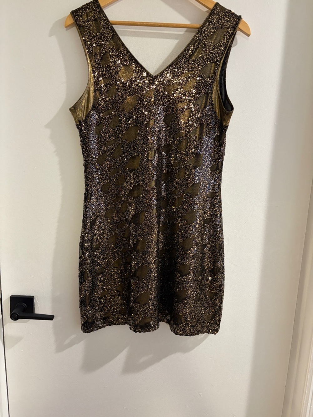 Express Metallic Bronze Sequin V-Neck Mini Dress medium - Picture 6 of 9